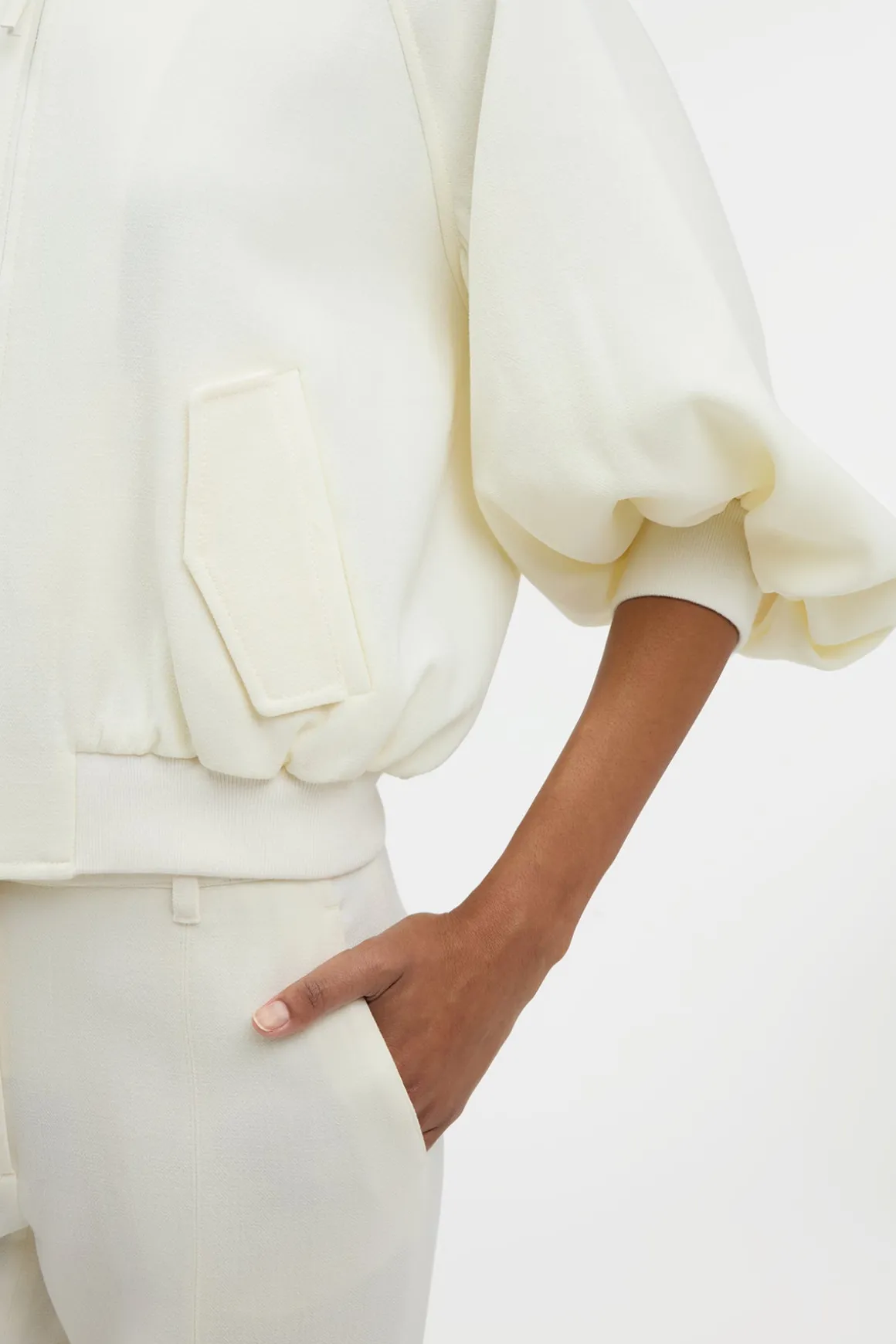 Aluin Jacket in Ivory Virgin Wool Crepe