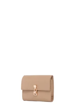 Compact Flat Wallet in Nude Leather
