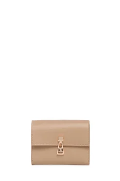 Compact Flat Wallet in Nude Leather