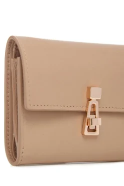 Compact Flat Wallet in Nude Leather