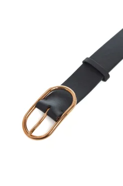 Link Buckle Belt in Black Leather