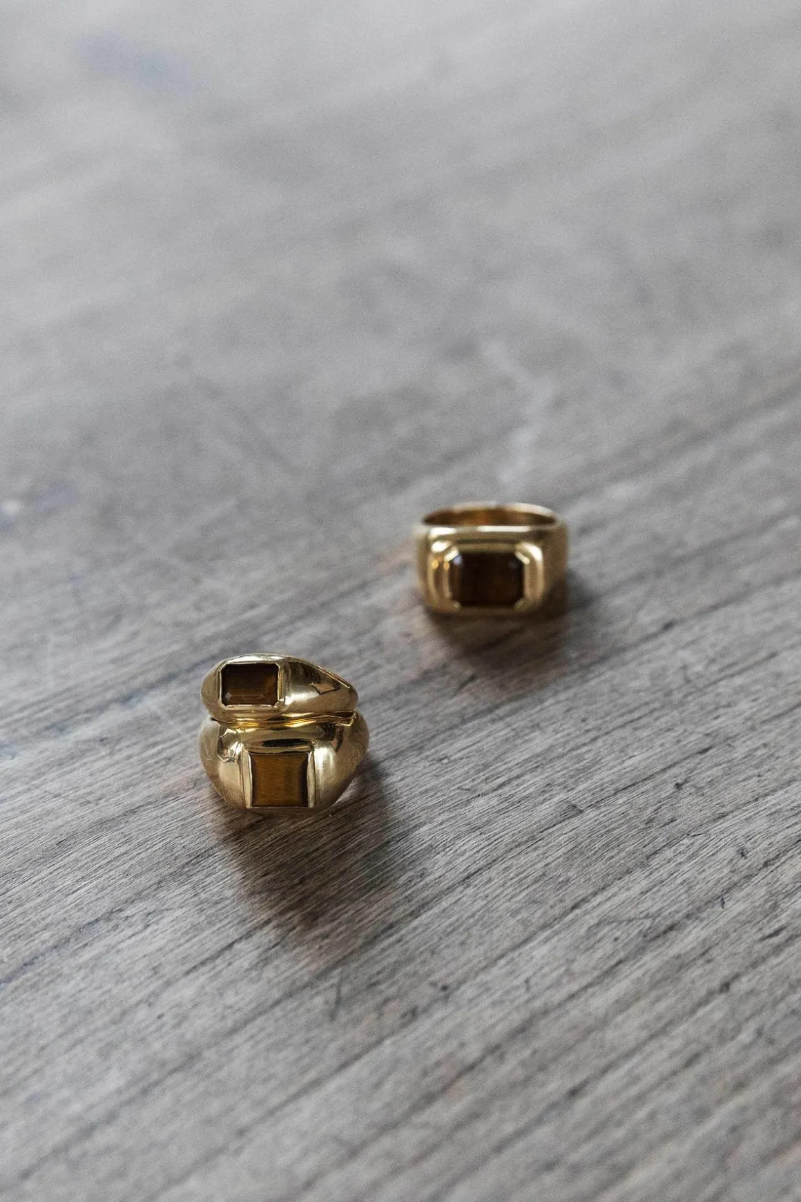 Medium Ring in 18K Yellow Gold & Tiger's Eye Stone