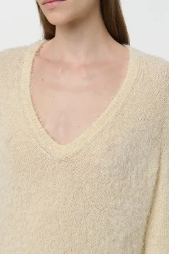 Neoma Knit V-Neck Sweater in Off White Silk Cashmere