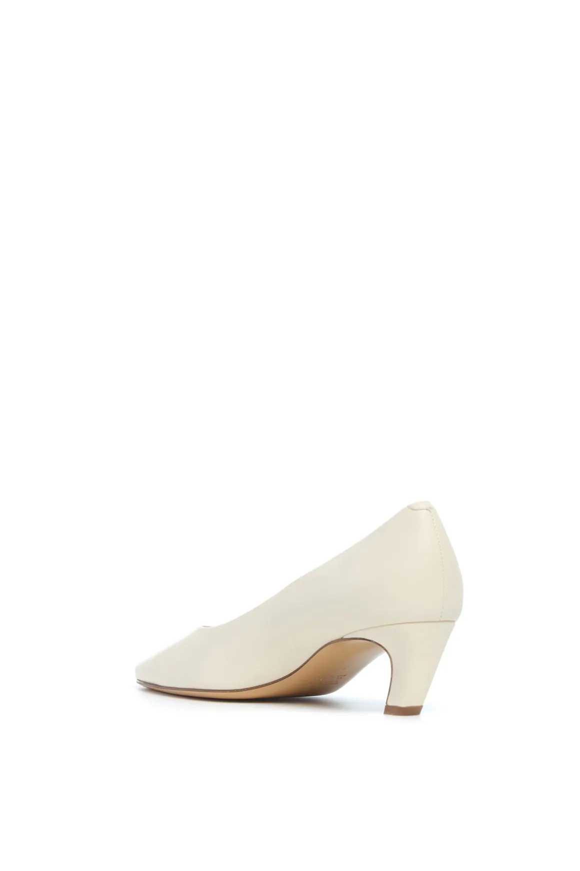 Peggy Pump in Ivory Nappa Leather