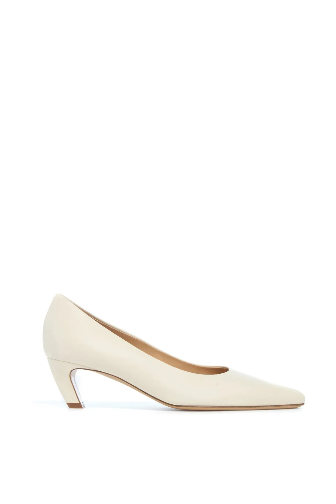 Peggy Pump in Ivory Nappa Leather