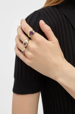 Small Ring in 18K Yellow Gold & Amethyst Stone