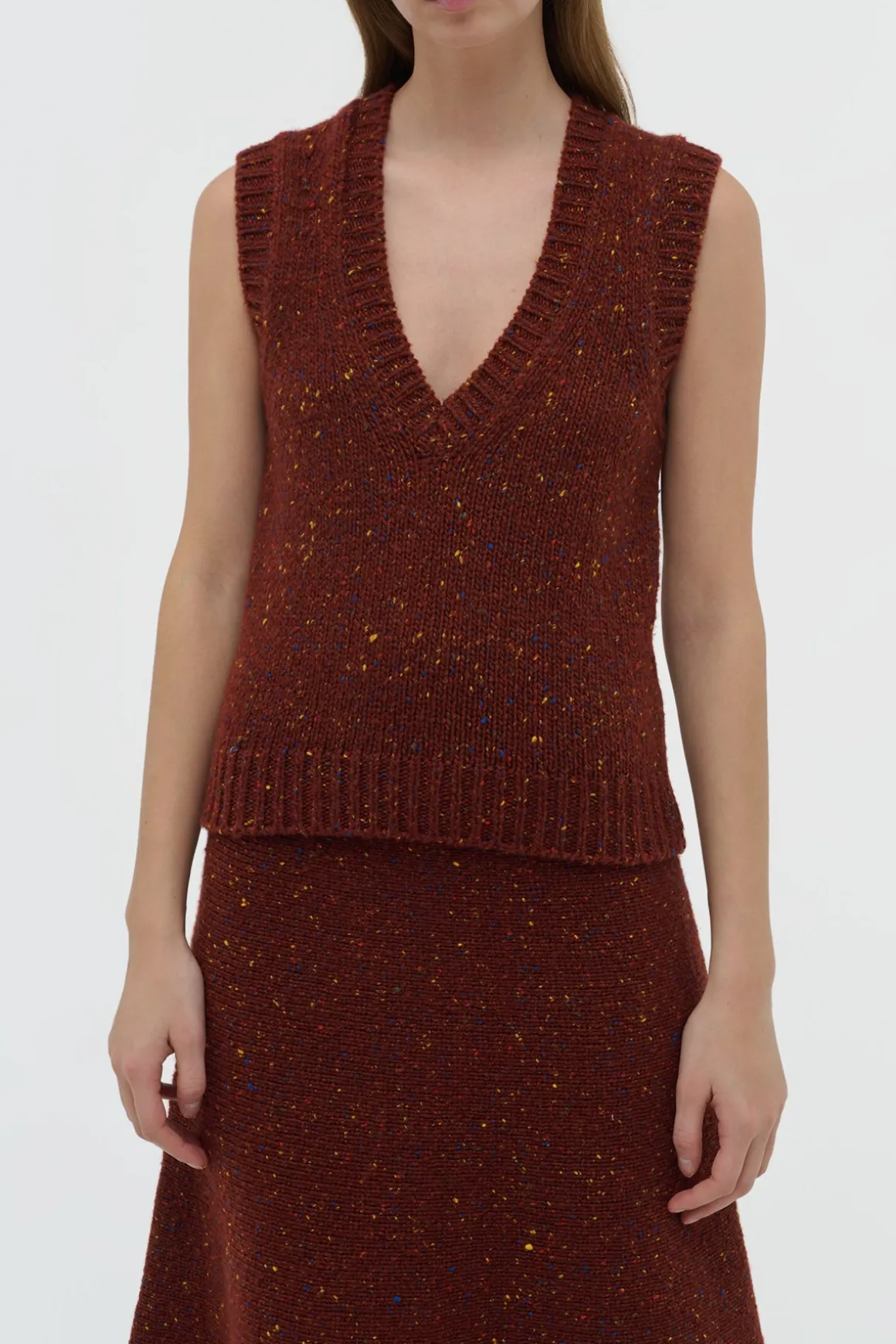 Solomon Knit Vest in Burnt Sienna Multi Speckled Aran Cashmere