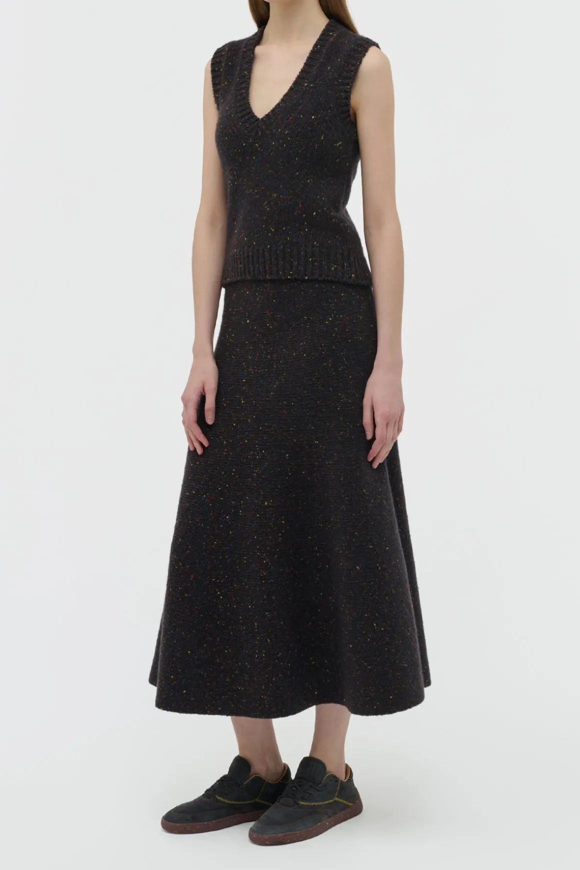 Solomon Knit Vest in Charcoal Multi Speckled Aran Cashmere