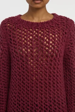 Veralune Knit Crewneck Sweater in Bordeaux Welfat Cashmere