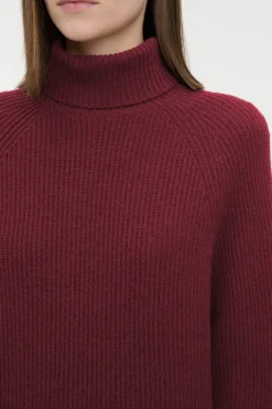 Wigman Knit Turtleneck Sweater in Bordeaux Cashmere