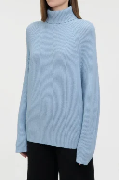 Wigman Knit Turtleneck Sweater in Light Blue Cashmere