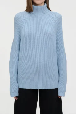 Wigman Knit Turtleneck Sweater in Light Blue Cashmere