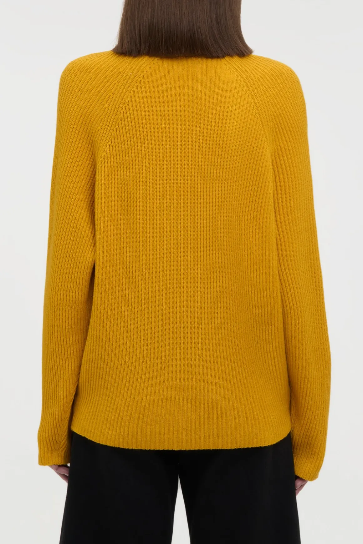 Wigman Knit Turtleneck Sweater in Golden Birch Cashmere